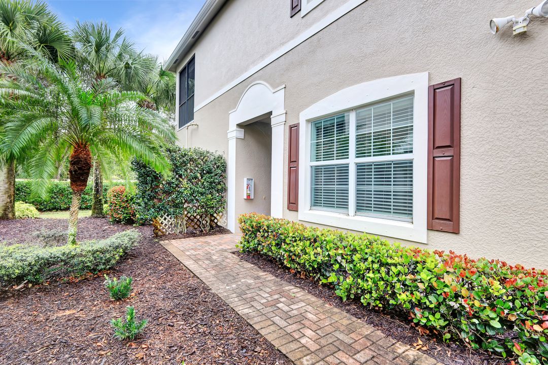 6526 Monterey Point #101, Naples, FL 34105