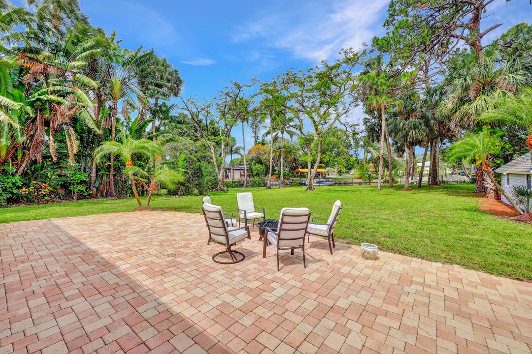 27295 Tennessee St, Bonita Springs, FL 34135