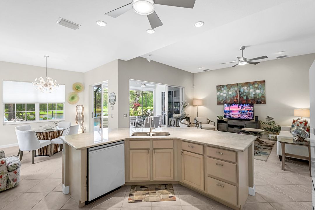 8898 Greenwich Hills Way, Fort Myers, FL 33908