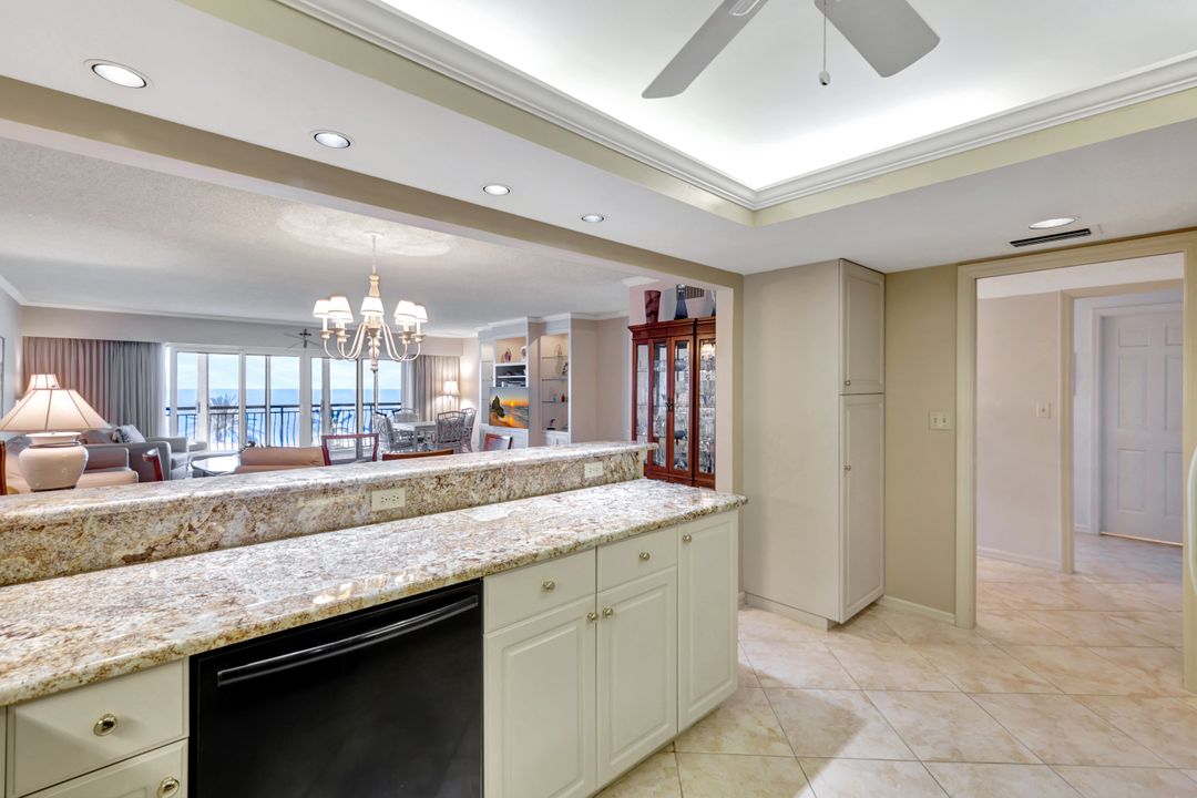 3333 Gulf Shore Blvd N #503, Naples, FL 34103