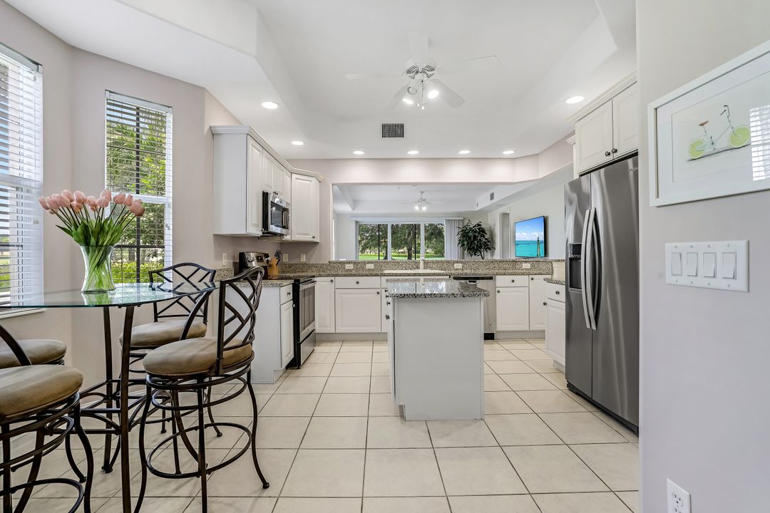 8649 Champions Point #1201, Naples, FL 34113