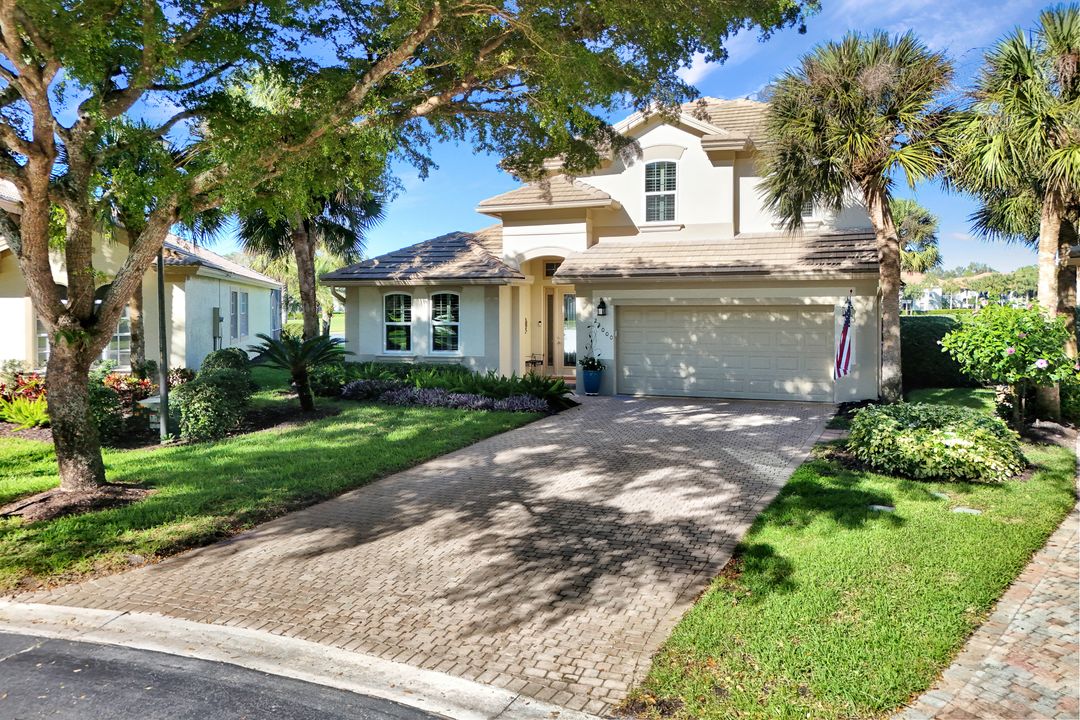 23000 Tree Crest Ct, Bonita Springs, FL 34135