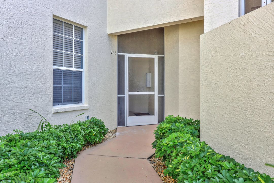 9160 Bayberry Bend #103, Fort Myers, FL 33908