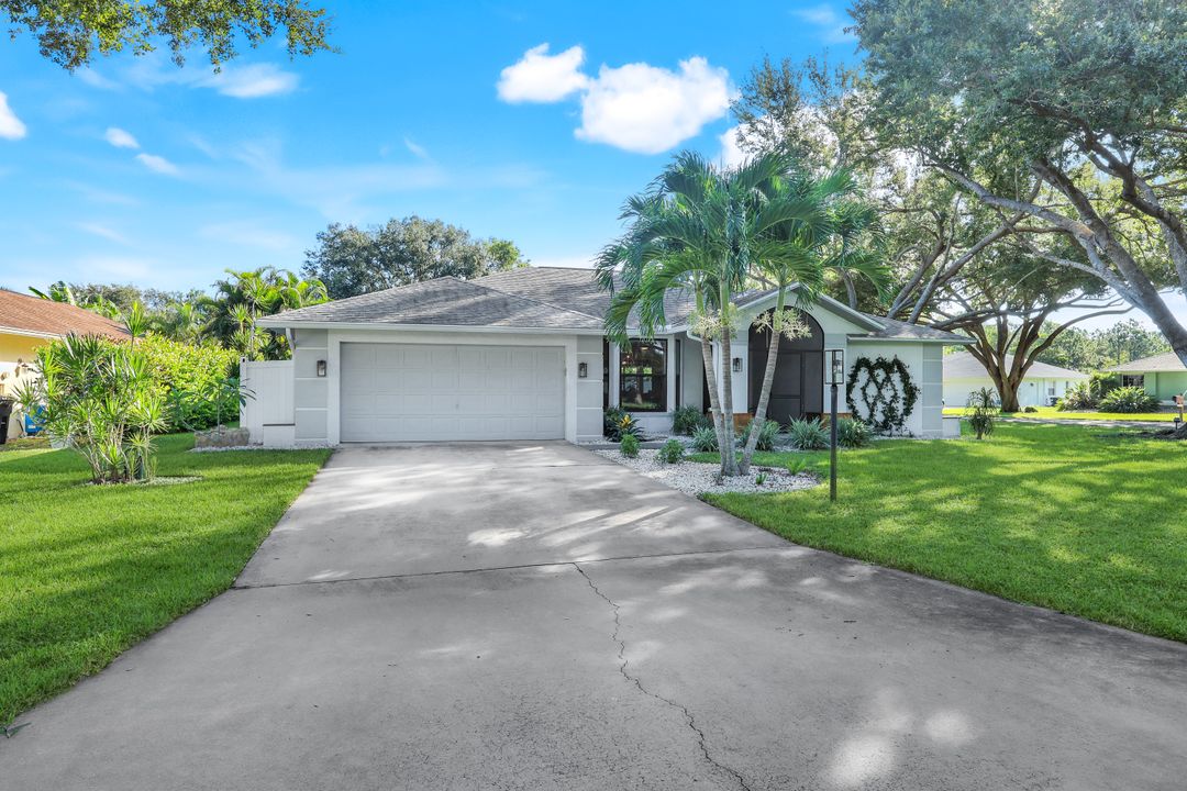 19243 Cypress View Dr, Fort Myers, FL 33967