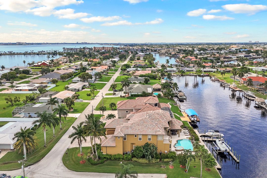 4402 SE 20th Ave, Cape Coral, FL 33904