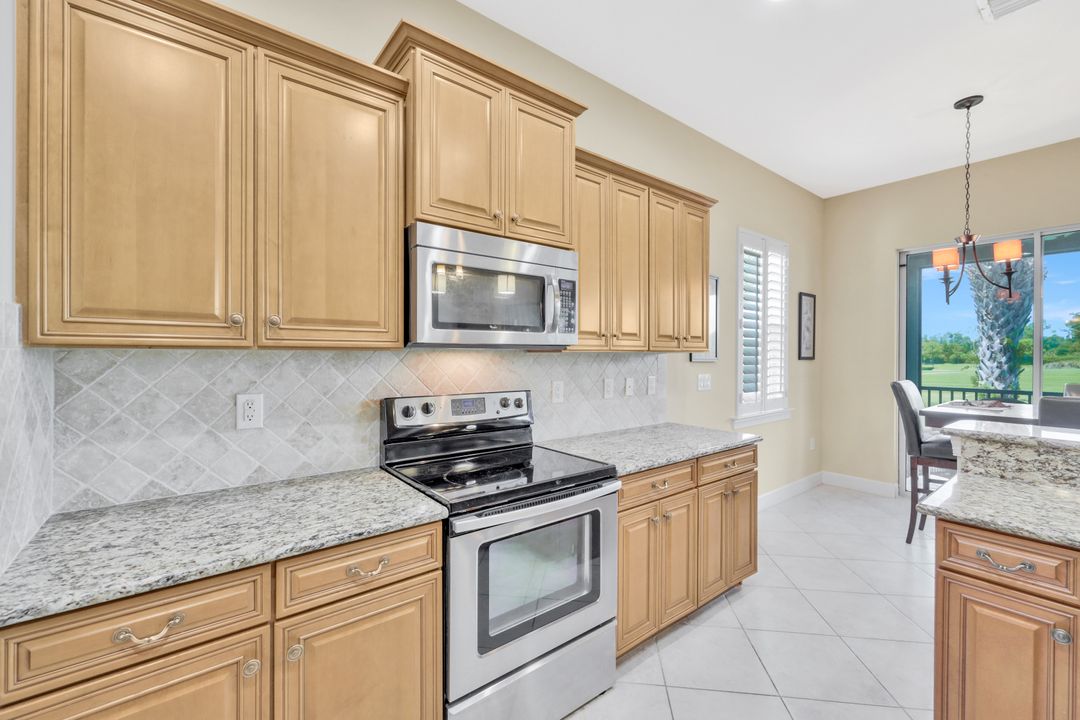 9537 Ironstone Terrace #201, Naples, FL 34120