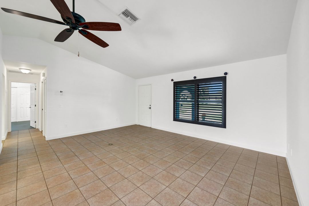 405 SE 21st Ave, Cape Coral, FL 33990