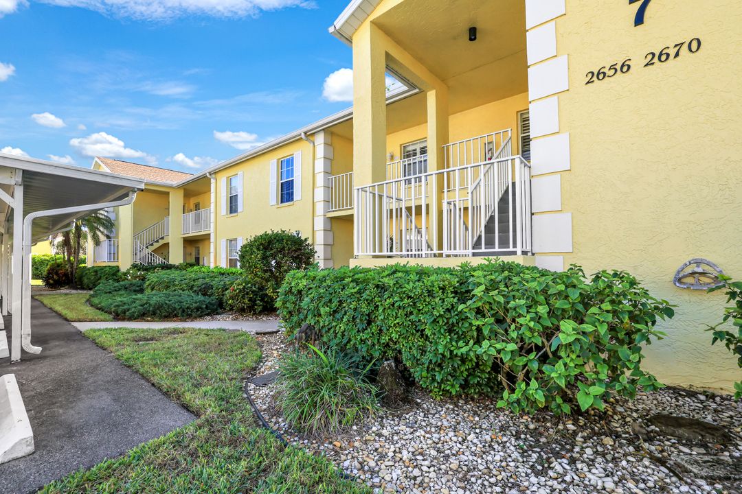 2668 Kings Lake Blvd #203, Naples, FL 34112