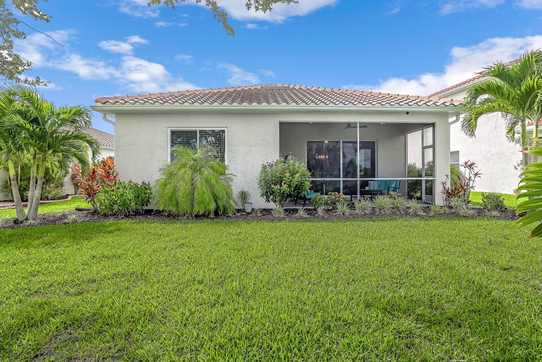 2704 Blue Cypress Lake Ct, Cape Coral, FL 33909