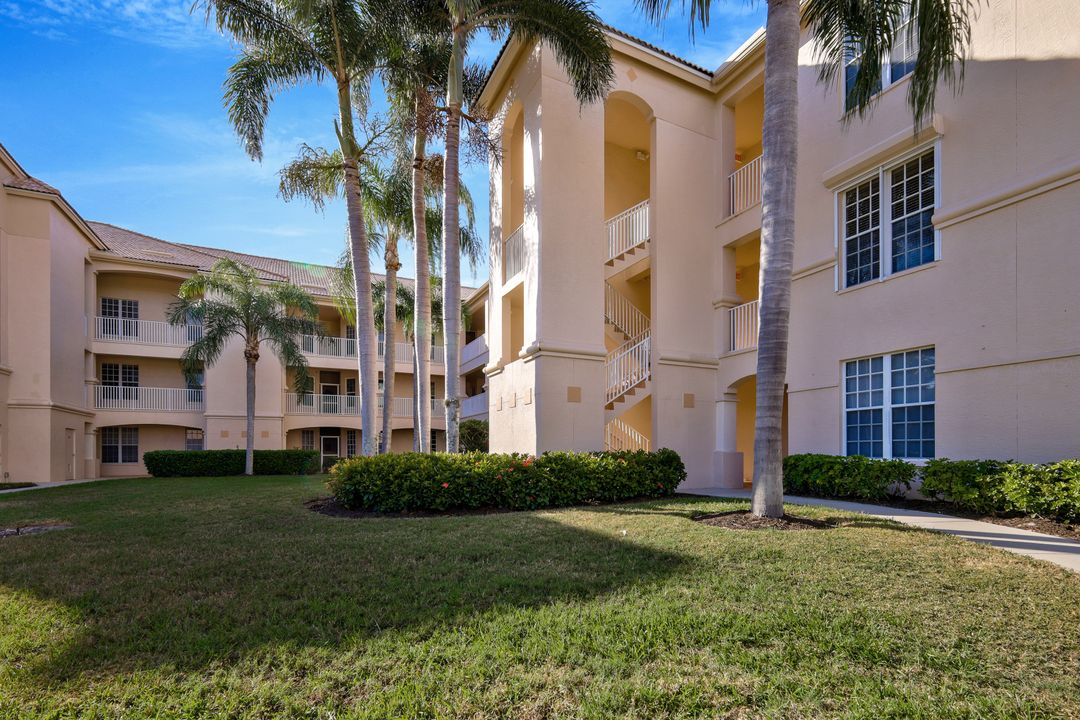 9100 Southmont Cove #210, Fort Myers, FL 33908