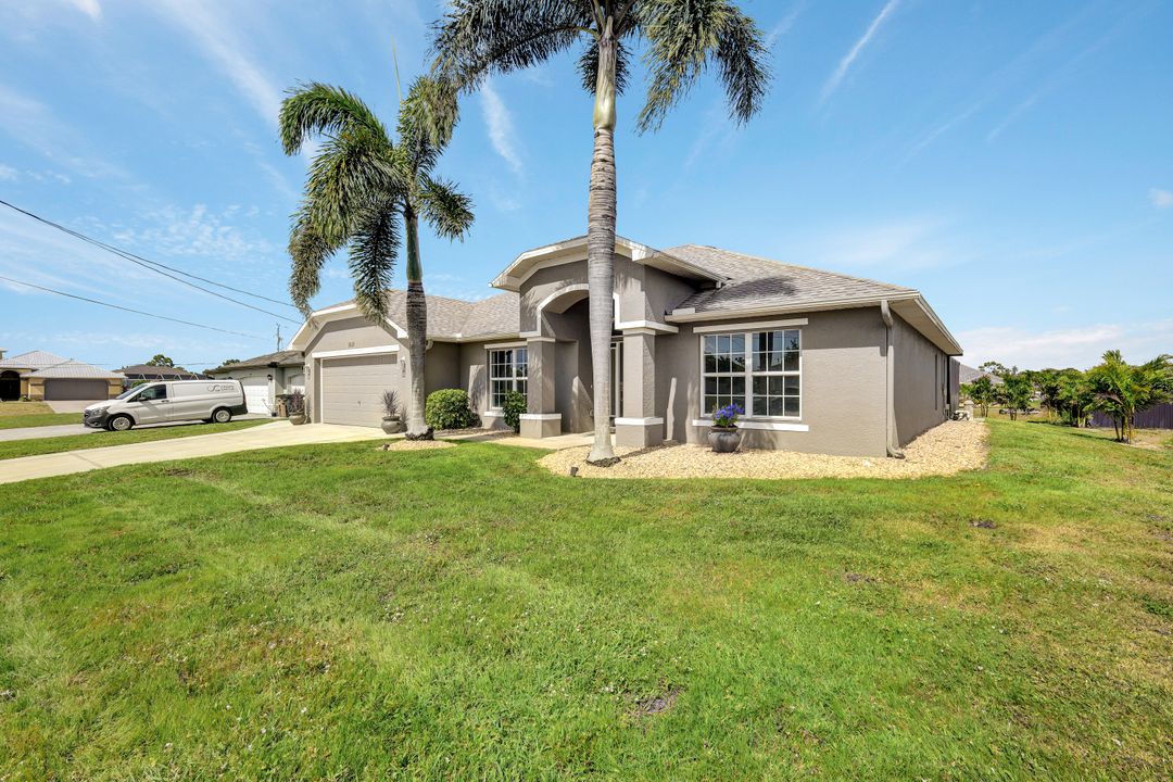 2631 NW 25th Pl, Cape Coral, FL 33993