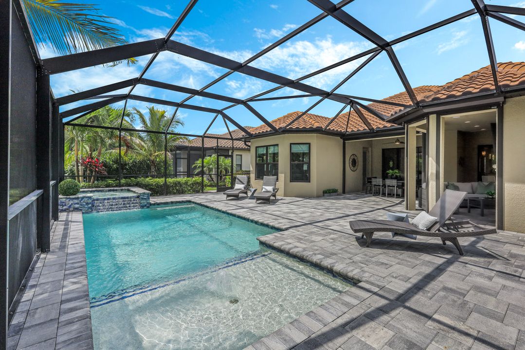 9630 Campanile Cir, Naples, FL 34114