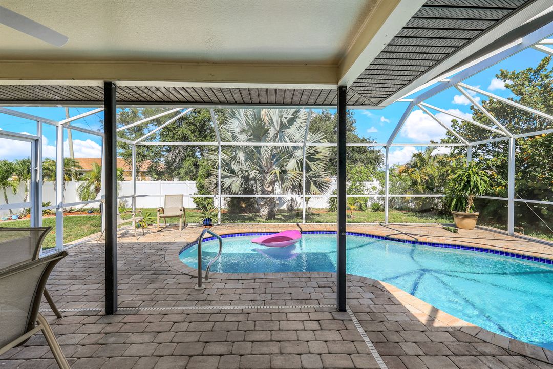 2620 SW 8th Pl, Cape Coral, FL 33914