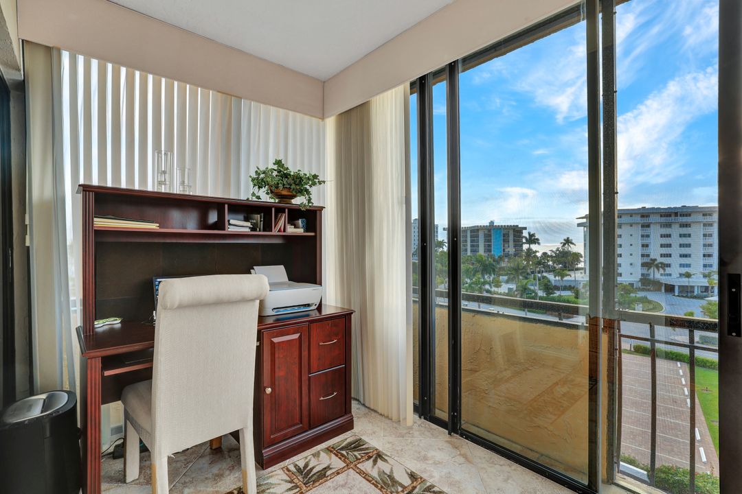 3430 Gulf Shore Blvd N #5F, Naples, FL 34103