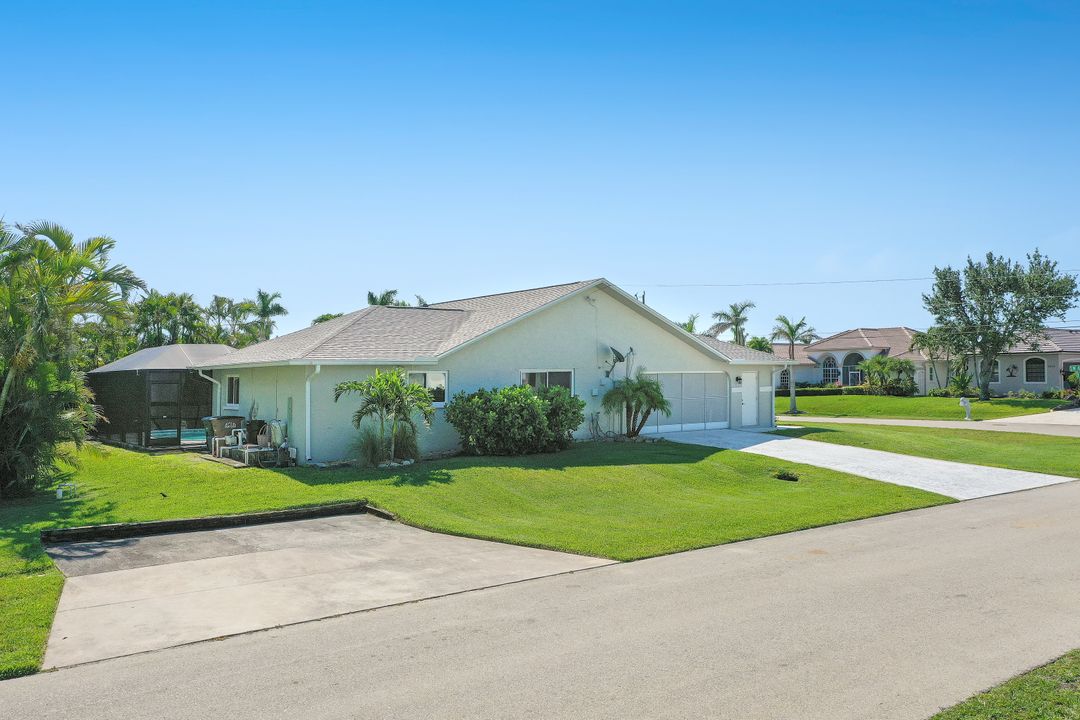 2317 SW 44th Terrace, Cape Coral, FL 33914