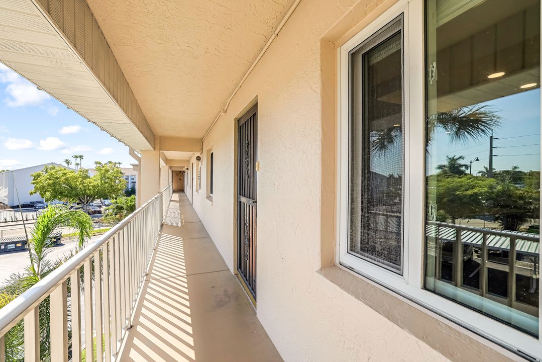 2264 Winkler Ave  #304, Fort Myers, FL 33901