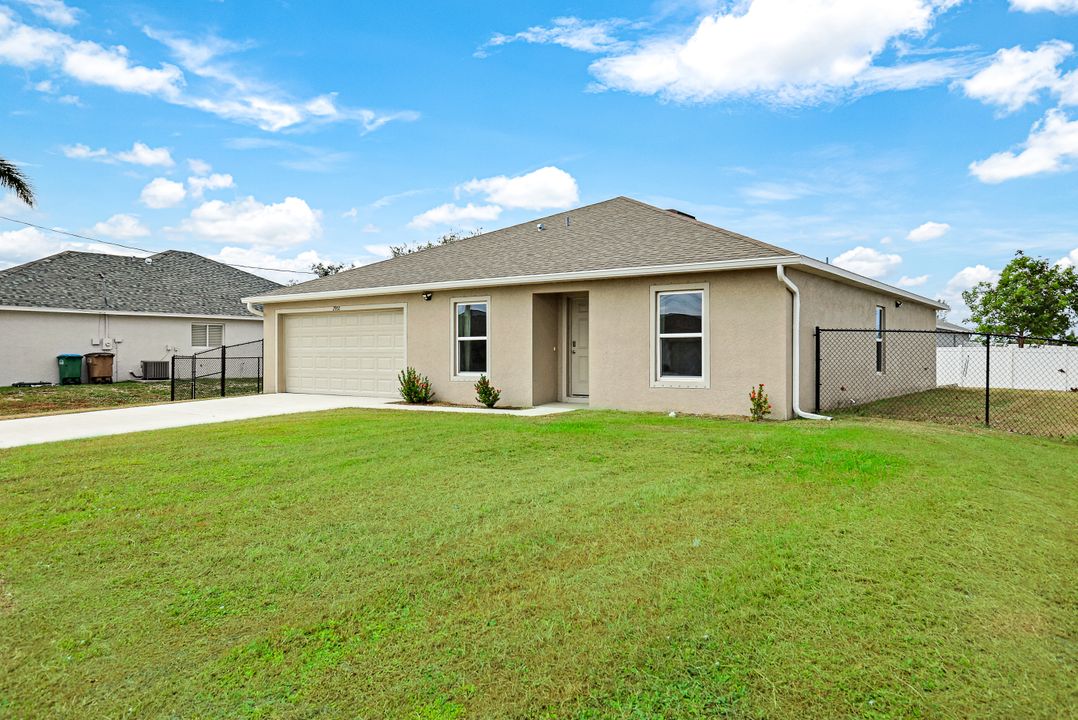 2902 NW 8th Pl, Cape Coral, FL 33993