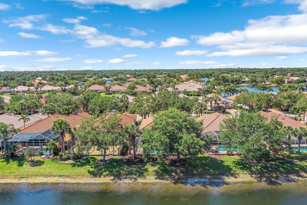 3755 Whidbey Way, Naples, FL 34119