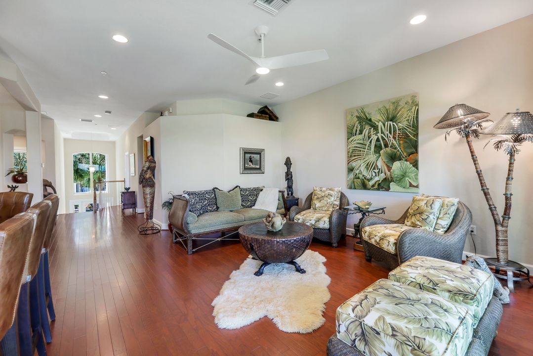 9200 Quartz Ln #202, Naples, FL 34120