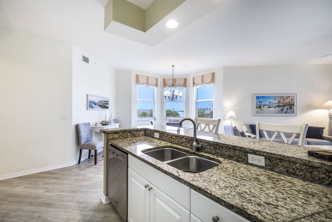 470 Launch Cir #501, Naples, FL 34108