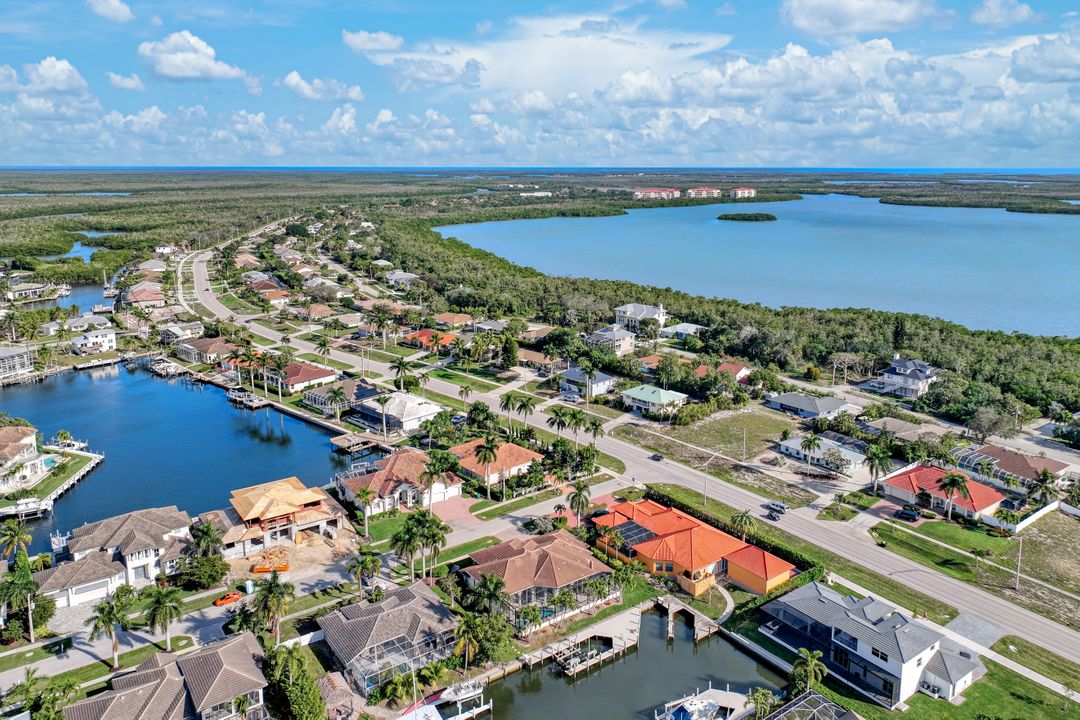 20 Anchor Ct, Marco Island, FL 34145