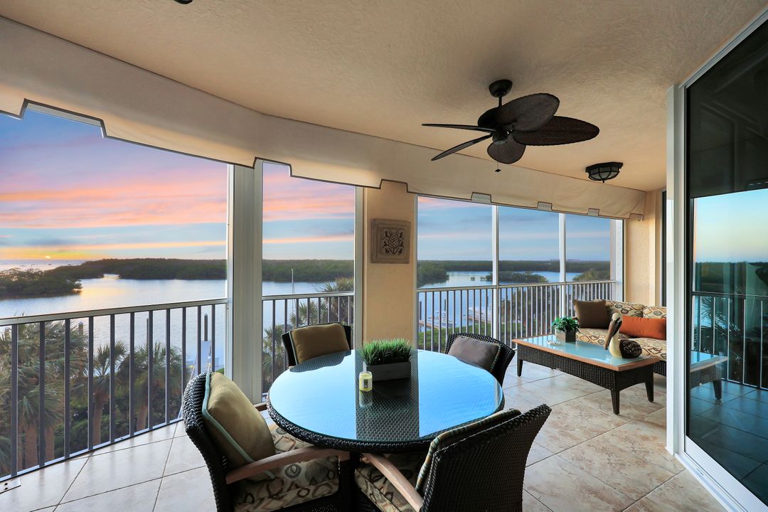 435 Dockside Dr #401, Naples, FL 34110