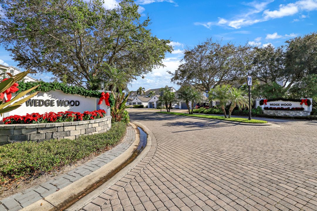 5941 Sand Wedge Ln #1205, Naples, FL 34110