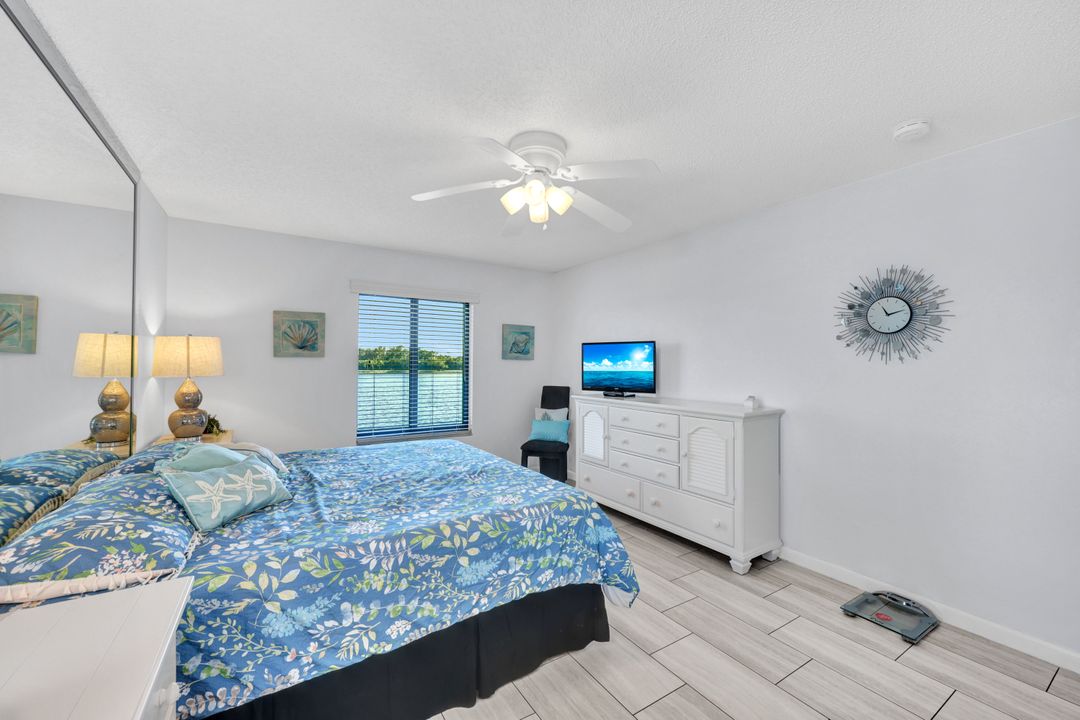 4781 Lakeside Club Blvd #13, Fort Myers, FL 33905