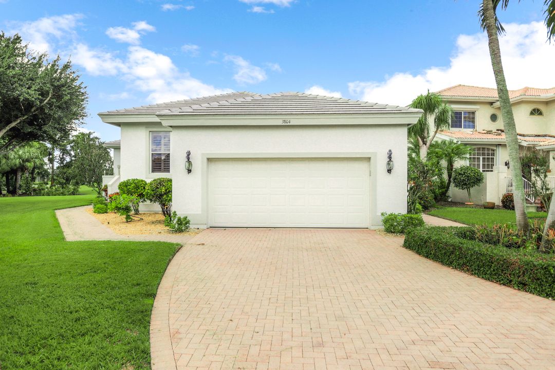 3804 Clipper Cove Dr, Naples, FL 34112