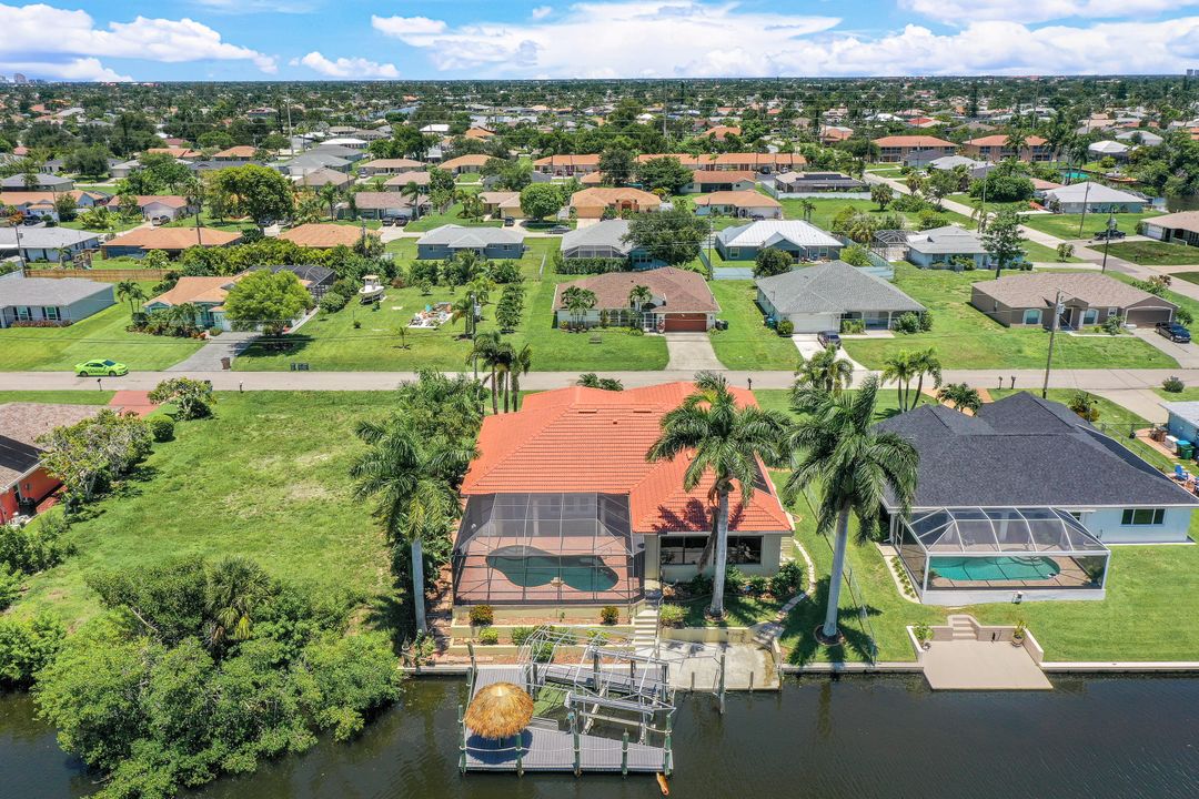 3412 SW 1st Pl, Cape Coral, FL 33914