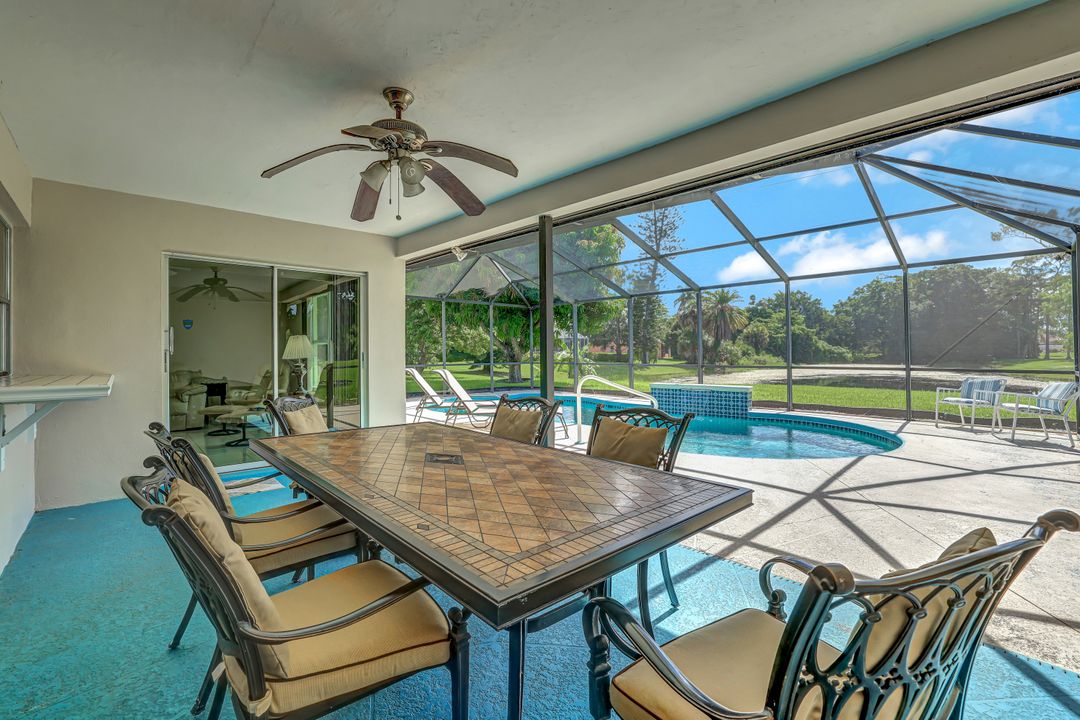 4429 Lakewood Blvd, Naples, FL 34112