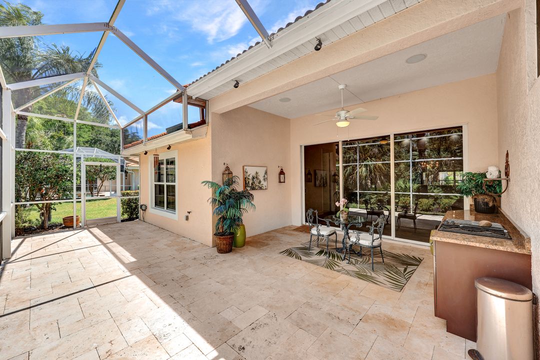 5875 Northridge Dr, Naples, FL 34110