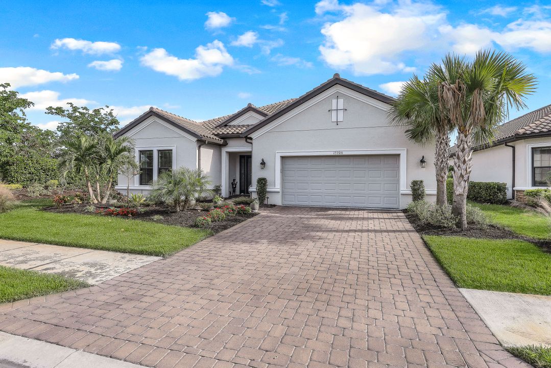 15306 Aprile St, Naples, FL 34114