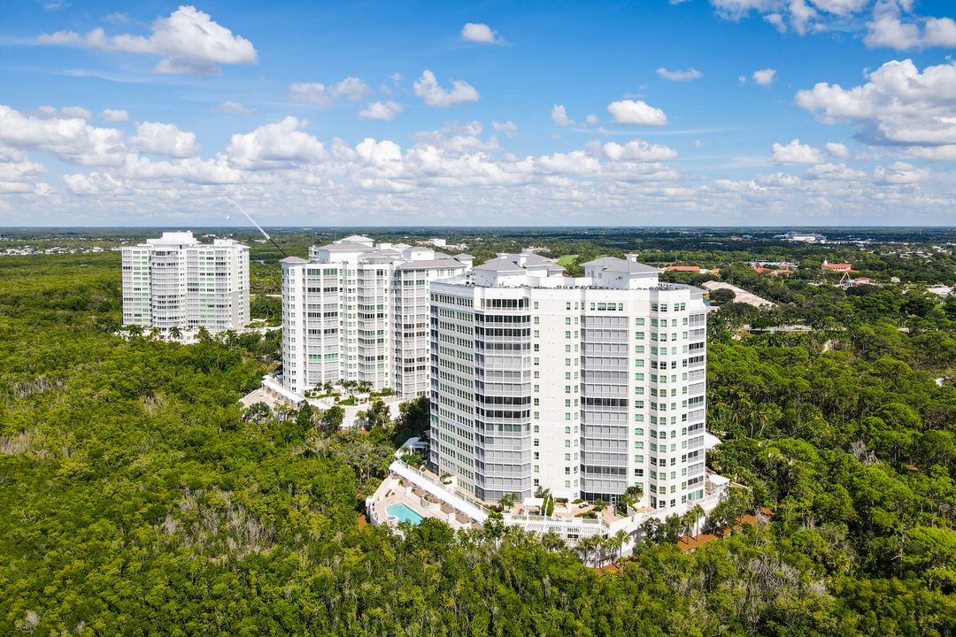 295 Grande Way #1004, Naples, FL 34110