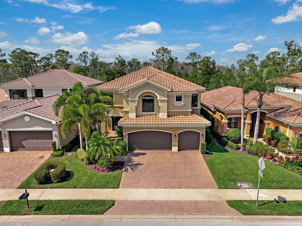 3451 Pacific Dr, Naples, FL 34119