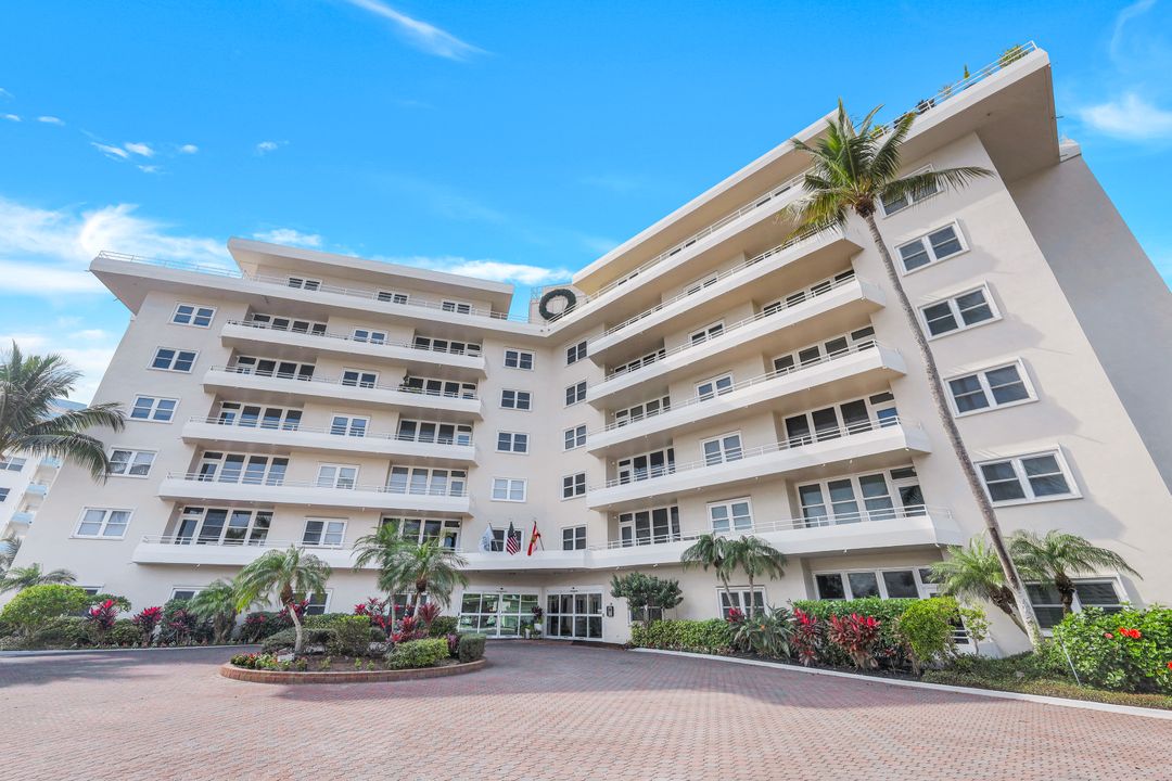 240 Seaview Ct #414, Marco Island, FL 34145