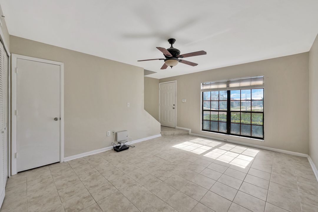 146 Clyburn Way W #I-6, Marco Island, FL 34145