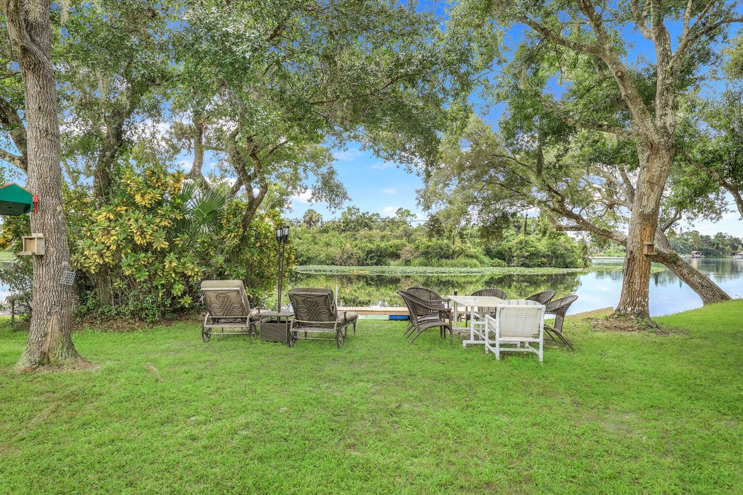 16990 River Boat Bend, Alva, FL 33920