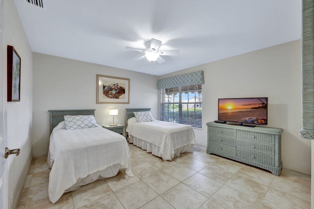 13120 Southampton Dr, Bonita Springs, FL 34135