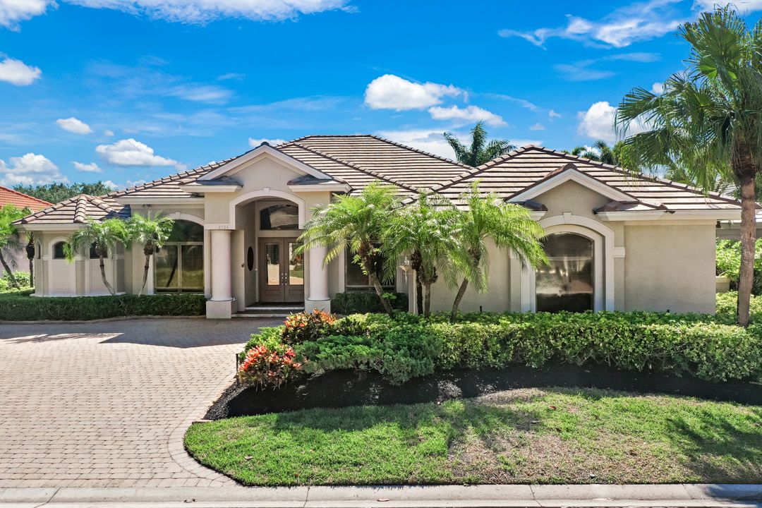 2526 Augusta Dr, Naples, FL 34109