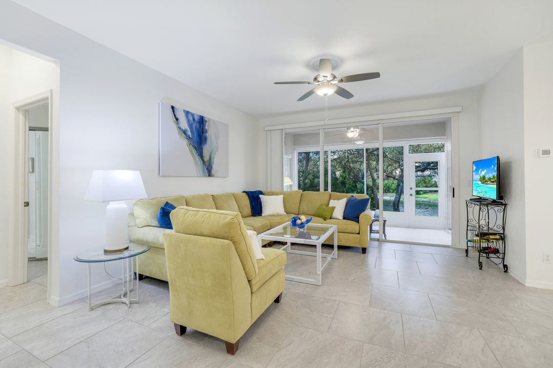 356 Emerald Bay Cir #P6, Naples, FL 34110