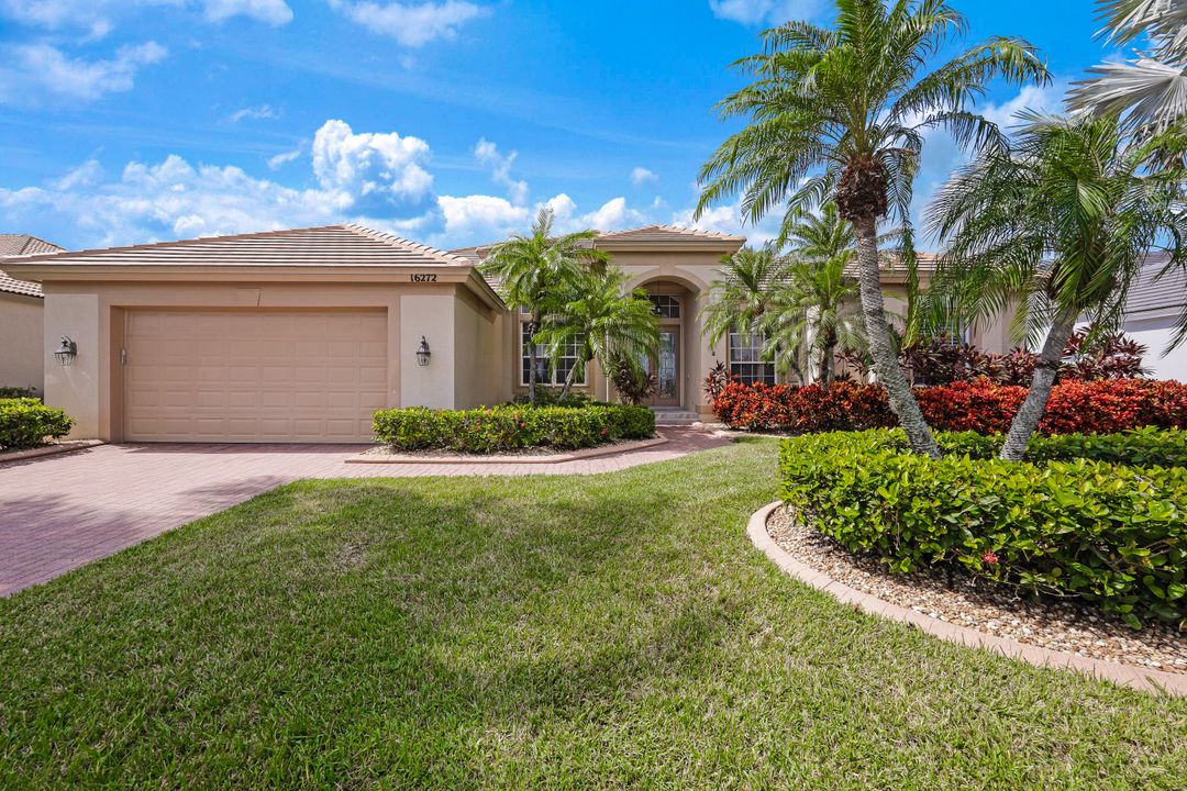 16272 Edgemont Dr, Fort Myers, FL 33908