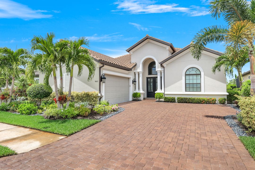 9497 Montelanico Loop, Naples, FL 34119