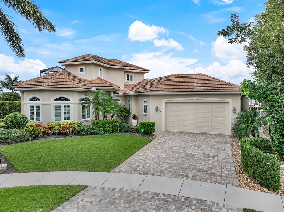 95 Anchor Ct, Marco Island, FL 34145