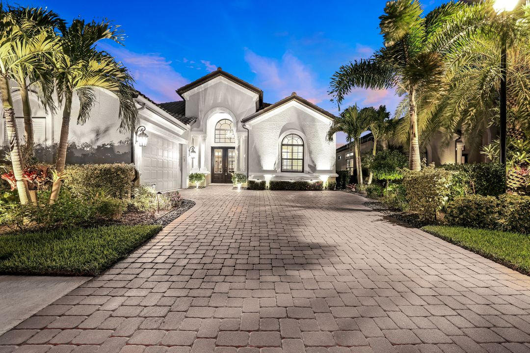 9497 Montelanico Loop, Naples, FL 34119