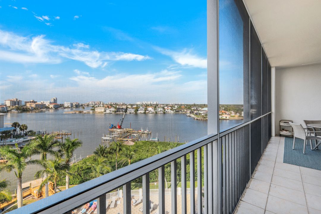 400 Flagship Dr #705, Naples, FL 34108