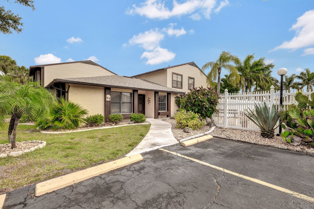 1204 SE 6th Terrace #67, Cape Coral, FL 33990