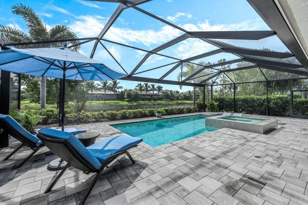 3178 Cotuit Ln, Naples, FL 34114