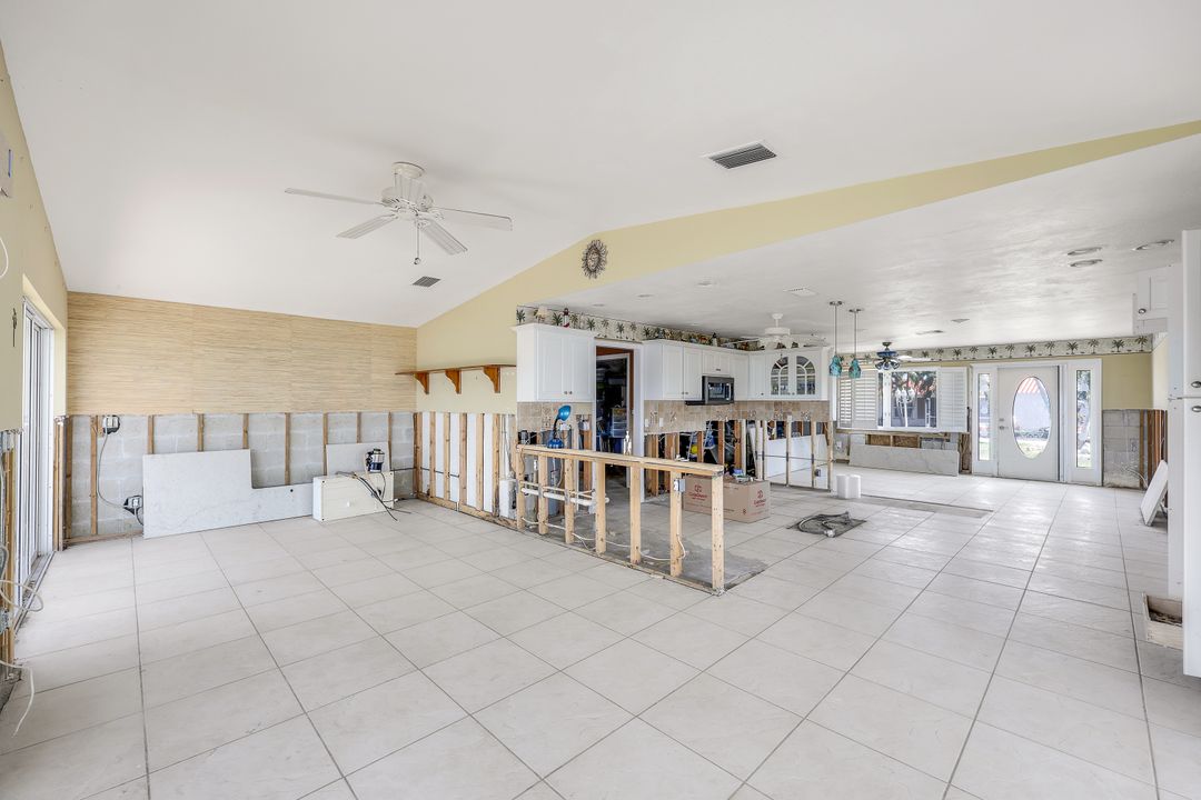 11803 Island Ave, Matlacha, FL 33993