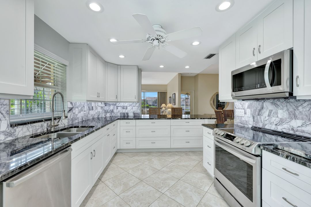 13120 Southampton Dr, Bonita Springs, FL 34135